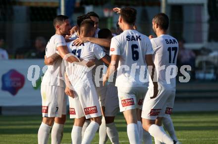 Fussball OEFB Cup. SAK gegen Voelkermarkt. Torjubel Stephan Buergler, Jurinic Andrej, Zdravko Koletnik, Amer Krcic, Darjan Aleksic (SAK). Klagenfurt, am 20.7.2018.
Foto: Kuess
---
pressefotos, pressefotografie, kuess, qs, qspictures, sport, bild, bilder, bilddatenbank