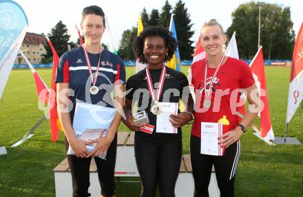 Leichtathletik, Oesterreichische Meisterschaften 2018.   Diskus Frauen. Veronika Watzek, Djeneba Toure, Stefanie Waldkircher. Klagenfurt, am 21.7.2018.
Foto: Kuess
---
pressefotos, pressefotografie, kuess, qs, qspictures, sport, bild, bilder, bilddatenbank