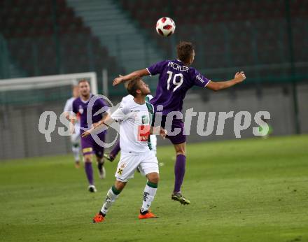 Fussball. 2. Liga. SK Austria Klagenfurt gegen FC Wacker Innsbruck II. Benedikt Pichler (Austria Klagenfurt), Felix Bacher (Innsbruck). Klagenfurt, 17.8.2018.
Foto: Kuess
---
pressefotos, pressefotografie, kuess, qs, qspictures, sport, bild, bilder, bilddatenbank