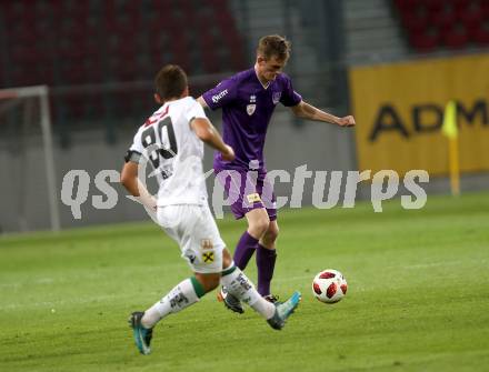 Fussball. 2. Liga. SK Austria Klagenfurt gegen FC Wacker Innsbruck II. Scott Fitzgerald Kennedy (Austria Klagenfurt),  Murat Satin (Innsbruck). Klagenfurt, 17.8.2018.
Foto: Kuess
---
pressefotos, pressefotografie, kuess, qs, qspictures, sport, bild, bilder, bilddatenbank