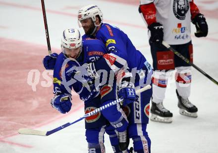 EBEL. Eishockey Bundesliga. EC VSV gegen KHL Medvescak Zagreb. Torjubel Jerry Pollastrone, MacGregor Sharp (VSV). Villach, am 1.9.2018.
Foto: Kuess 


---
pressefotos, pressefotografie, kuess, qs, qspictures, sport, bild, bilder, bilddatenbank