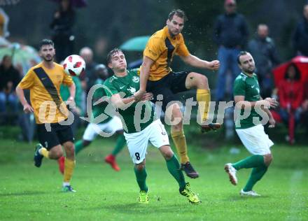 Fussball Unterliga Ost. Grafenstein gegen Donau. Fabian Ladinig  (Grafenstein), Michael Puschl-Schliefnig  (Donau). Grafenstein, am 22.9.2018.
Foto: Kuess
---
pressefotos, pressefotografie, kuess, qs, qspictures, sport, bild, bilder, bilddatenbank