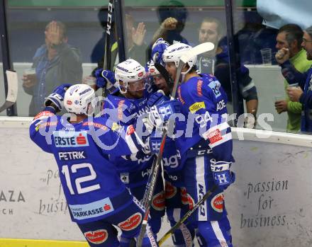 EBEL. Eishockey Bundesliga. EC VSV gegen HCB Suedtirol Alperia. Torjubel Nikolas Petrik, Nico Brunner, Jason Desantis, Brandon Alderson (VSV). Villach, am 28.9.2018.
Foto: Kuess 


---
pressefotos, pressefotografie, kuess, qs, qspictures, sport, bild, bilder, bilddatenbank