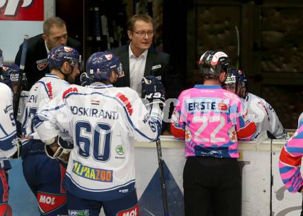 EBEL. Eishockey Bundesliga. EC VSV gegen Fehervar AV 19. Trainer Hannu Jaervenpaeae (Alba Volan). Villach, am 12.10.2018.
Foto: Kuess 


---
pressefotos, pressefotografie, kuess, qs, qspictures, sport, bild, bilder, bilddatenbank