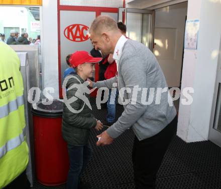 EBEL. Eishockey Bundesliga. KAC gegen HC TWK Innsbruck. Trainer Petri Matikainen  (KAC). Klagenfurt, am 14.10.2018.
Foto: Kuess
---
pressefotos, pressefotografie, kuess, qs, qspictures, sport, bild, bilder, bilddatenbank