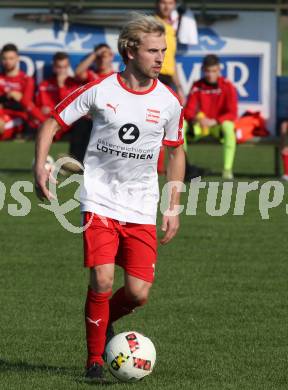 Fussball Kaerntner Liga. Woelfnitz gegen Spittal/Drau. David Tamegger (Woelfnitz). Woelfnitz, am 13.10.2018.
Foto: Kuess
---
pressefotos, pressefotografie, kuess, qs, qspictures, sport, bild, bilder, bilddatenbank