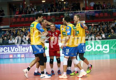 Volleyball Champions League. SK Posojilnica Aich/Dob gegen Lycurgus Groningen (NED). Jubel (Aich/Dob). Klagenfurt, am 17.10.2018.
Foto: Kuess
---
pressefotos, pressefotografie, kuess, qs, qspictures, sport, bild, bilder, bilddatenbank