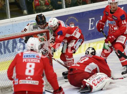 EBEL. Eishockey Bundesliga. KAC gegen Moser Medical Graz99ers. Fischer David Joseph, Haugen Lars (KAC), Hamilton Curtis (Graz). Klagenfurt, am 19.10.2018.
Foto: Kuess

---
pressefotos, pressefotografie, kuess, qs, qspictures, sport, bild, bilder, bilddatenbank