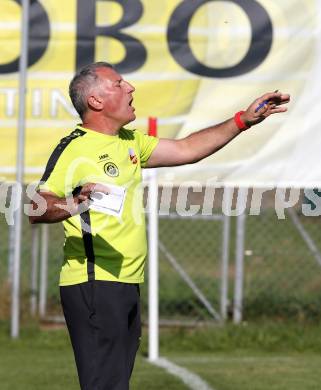 Fussball. Kaerntner Liga. St Jakob Rosental gegen Lind. Trainer Peter Zagler (Lind). St. Jakob am 20.10.2018.
Foto: Kuess

---
pressefotos, pressefotografie, kuess, qs, qspictures, sport, bild, bilder, bilddatenbank