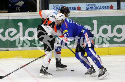 EBEL. Eishockey Bundesliga. EC VSV gegen Moser Medical Graz99ers. Matthew Pelech, (VSV), Andre Lakos  (Graz). Villach, am 21.10.2018.
Foto: Kuess 


---
pressefotos, pressefotografie, kuess, qs, qspictures, sport, bild, bilder, bilddatenbank