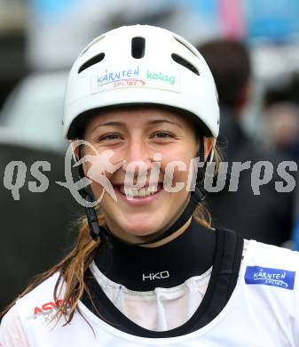 Kayak. Alpe Adria Kanu Slalom.  Antonia Oschmautz.  Gurk (Fluss), 7.10.2018.
Foto: Kuess
---
pressefotos, pressefotografie, kuess, qs, qspictures, sport, bild, bilder, bilddatenbank