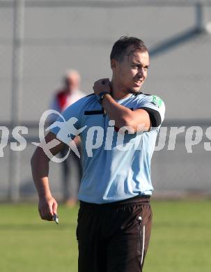 Fussball. Kaerntner Liga. St Jakob Rosental gegen Lind. Schiedsrichter Edin Omerhodzic. St. Jakob am 20.10.2018.
Foto: Kuess

---
pressefotos, pressefotografie, kuess, qs, qspictures, sport, bild, bilder, bilddatenbank