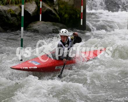 Kayak. Alpe Adria Kanu Slalom.  Timo Haselmaier-Muellneritsch.  Gurk (Fluss), 7.10.2018.
Foto: Kuess
---
pressefotos, pressefotografie, kuess, qs, qspictures, sport, bild, bilder, bilddatenbank