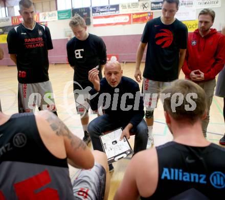 Basketball 2. Bundesliga. Grunddurchgang. 2. Runde. Raiders Villach gegen Basket Flames. Trainer Rok Zupan (Raiders). Klagenfurt, am 21.10.2018.
Foto: Kuess
---
pressefotos, pressefotografie, kuess, qs, qspictures, sport, bild, bilder, bilddatenbank