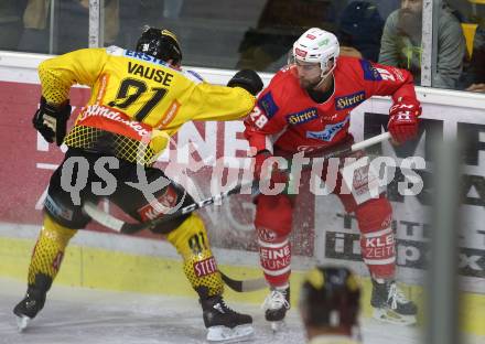 EBEL. Eishockey Bundesliga. KAC gegen spusu Vienna Capitals.  Martin Schumnig,  (KAC), Taylor Vause (Vienna Capitals). Klagenfurt, am 26.10.2018.
Foto: Kuess

---
pressefotos, pressefotografie, kuess, qs, qspictures, sport, bild, bilder, bilddatenbank