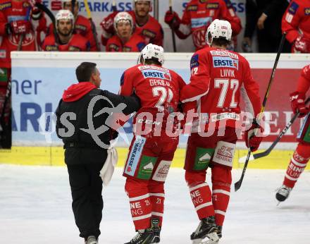 EBEL. Eishockey Bundesliga. KAC gegen spusu Vienna Capitals. Manuel Geier, (KAC), Siim Liivik  (Vienna Capitals). Klagenfurt, am 26.10.2018.
Foto: Kuess

---
pressefotos, pressefotografie, kuess, qs, qspictures, sport, bild, bilder, bilddatenbank