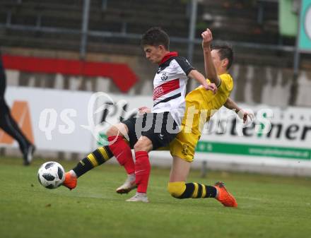 Fussball. Unterliga West. Nussdorf gegen Fuernitz. 	Dusan Simic (Nussdorf),  Markus Alexander Zoehrer  (Fuernitz). Nussdorf, 27.10.2018.
Foto: Kuess
---
pressefotos, pressefotografie, kuess, qs, qspictures, sport, bild, bilder, bilddatenbank