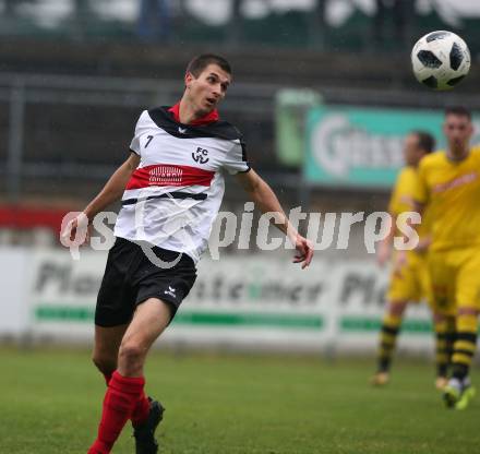 Fussball. Unterliga West. Nussdorf gegen Fuernitz.  Aleksandar Simic (Nussdorf). Nussdorf, 27.10.2018.
Foto: Kuess
---
pressefotos, pressefotografie, kuess, qs, qspictures, sport, bild, bilder, bilddatenbank