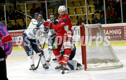 EBEL. Eishockey Bundesliga. KAC gegen Fehervar AV 19. Thomas Hundertpfund, (KAC),  Jonathan Harty (Alba Volan). Klagenfurt, am 28.10.2018.
Foto: Kuess

---
pressefotos, pressefotografie, kuess, qs, qspictures, sport, bild, bilder, bilddatenbank