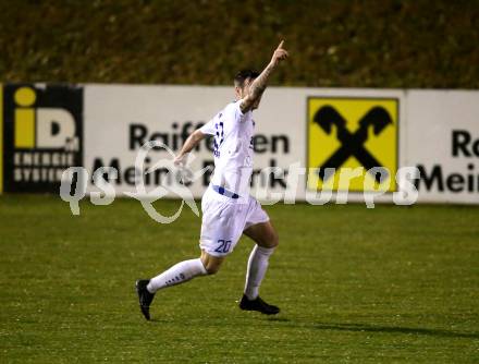 Fussball. Kaerntner Liga. Matrei gegen Treibach. Torjubel Kevin Vaschauner (Treibach). Matrei, 27.10.2018.
Foto: Kuess
---
pressefotos, pressefotografie, kuess, qs, qspictures, sport, bild, bilder, bilddatenbank