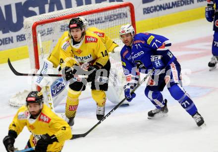 EBEL. Eishockey Bundesliga. EC VSV gegen Vienna Capitals. DeSantis Jason (VSV), 	Peter Patrick (Vienna Capitals). Villach, am 16.11.2018.
Foto: Kuess 


---
pressefotos, pressefotografie, kuess, qs, qspictures, sport, bild, bilder, bilddatenbank