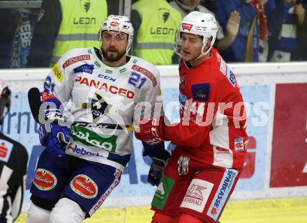 EBEL. Eishockey Bundesliga. KAC gegen VSV. Adam Comrie, (KAC), Matthew Pelech  (VSV). Klagenfurt, am 13.11.2018.
Foto: Kuess

---
pressefotos, pressefotografie, kuess, qs, qspictures, sport, bild, bilder, bilddatenbank