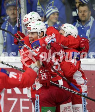 EBEL. Eishockey Bundesliga. KAC gegen VSV. Torjubel Johannes Bischofberger, Clemens Unterweger, Thomas Hundertpfund (KAC). Klagenfurt, am 13.11.2018.
Foto: Kuess

---
pressefotos, pressefotografie, kuess, qs, qspictures, sport, bild, bilder, bilddatenbank