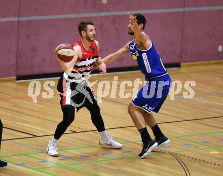 Basketball OEBV Cup. Raiders Villach gegen Swans Gmunden. Martin Bajc,  (Villach), Toni Blazan (Gmunden). Villach, am 13.12.2018.
Foto: Kuess
---
pressefotos, pressefotografie, kuess, qs, qspictures, sport, bild, bilder, bilddatenbank