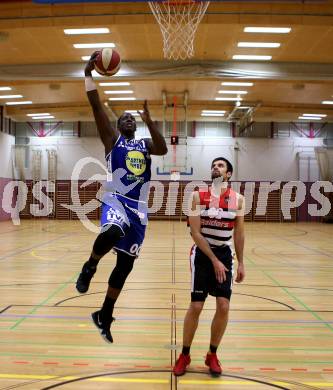 Basketball OEBV Cup. Raiders Villach gegen Swans Gmunden. Antonio Boban,  (Villach), Torrion Brummitt (Gmunden). Villach, am 13.12.2018.
Foto: Kuess
---
pressefotos, pressefotografie, kuess, qs, qspictures, sport, bild, bilder, bilddatenbank