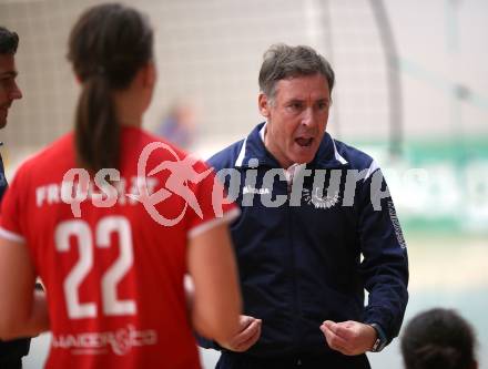 WVL. Volleyball BUndesliga Frauen. ATSC Wildcats Klagenfurt gegen SG Prinz Brunnenbau Volleys.  Trainer Helmut Voggenberger (Wildcats). Klagenfurt, am 15.12.2018.
Foto: Kuess
---
pressefotos, pressefotografie, kuess, qs, qspictures, sport, bild, bilder, bilddatenbank