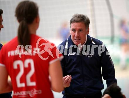 WVL. Volleyball BUndesliga Frauen. ATSC Wildcats Klagenfurt gegen SG Prinz Brunnenbau Volleys. Trainer Helmut Voggenberger  (Wildcats). Klagenfurt, am 15.12.2018.
Foto: Kuess
---
pressefotos, pressefotografie, kuess, qs, qspictures, sport, bild, bilder, bilddatenbank