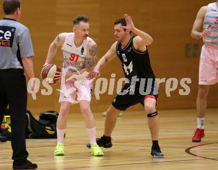 Basketball 2. Bundesliga. Grunddurchgang 11. Runde. Raiders Villach gegen Woerthersee Piraten. Nino Gross,  (Villach), Jan-Arne Apschner   (Piraten). Klagenfurt, am 16.12.2018.
Foto: Kuess
---
pressefotos, pressefotografie, kuess, qs, qspictures, sport, bild, bilder, bilddatenbank