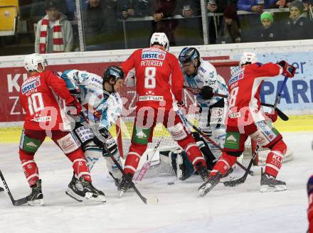 EBEL. Eishockey Bundesliga. KAC gegen	EHC Liwest Black Wings Linz. Andrew Kozek, Nicholas Petersen, Thomas Koch,   (KAC), Troy Rutkowski, Corey Locke, Kevin Kapstad (Linz). Klagenfurt, am 21.12.2018.
Foto: Kuess

---
pressefotos, pressefotografie, kuess, qs, qspictures, sport, bild, bilder, bilddatenbank