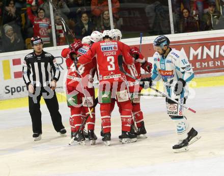 EBEL. Eishockey Bundesliga. KAC gegen	EHC Liwest Black Wings Linz. Torjubel Andrew Kozek, Nicholas Petersen, David Fischer, Adam Comrie, Thomas Koch (KAC). Klagenfurt, am 21.12.2018.
Foto: Kuess

---
pressefotos, pressefotografie, kuess, qs, qspictures, sport, bild, bilder, bilddatenbank