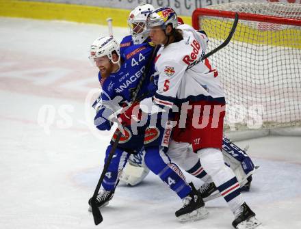 EBEL. Eishockey Bundesliga. EC VSV gegen EC Red Bull Salzburg. Jamie Fraser,  (VSV), Thomas Raffl  (Salzburg). Villach, am 21.12.2018.
Foto: Kuess 


---
pressefotos, pressefotografie, kuess, qs, qspictures, sport, bild, bilder, bilddatenbank