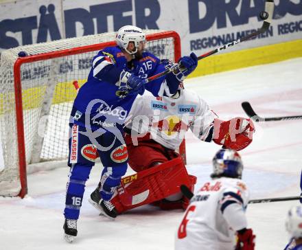 EBEL. Eishockey Bundesliga. EC VSV gegen EC Red Bull Salzburg.  MacGregor Sharp, (VSV),  Lukas Herzog (Salzburg). Villach, am 21.12.2018.
Foto: Kuess 


---
pressefotos, pressefotografie, kuess, qs, qspictures, sport, bild, bilder, bilddatenbank