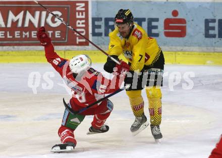 EBEL. Eishockey Bundesliga. KAC gegen	spusu Vienna Capitals. Bischofberger Johannes (KAC), Clark Matthew (Vienna Capitals). Klagenfurt, am 23.12.2018.
Foto: Kuess

---
pressefotos, pressefotografie, kuess, qs, qspictures, sport, bild, bilder, bilddatenbank