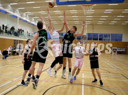 Basketball 2. Bundesliga. Grunddurchgang 15. Runde. Raiders Villach gegen Deutsch Wagram Alligators.  Martin Bajc (Villach), Elias Wlasak  (Deutsch Wagram Alligators). Klagenfurt, am 20.1.2019.
Foto: Kuess
---
pressefotos, pressefotografie, kuess, qs, qspictures, sport, bild, bilder, bilddatenbank