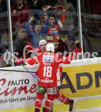 EBEL. Eishockey Bundesliga. KAC gegen	EC Red Bull Salzburg. Torjubel Nicholas Eric Petersen, Thomas Koch (KAC). Klagenfurt, am 12.2.2019.
Foto: Kuess

---
pressefotos, pressefotografie, kuess, qs, qspictures, sport, bild, bilder, bilddatenbank