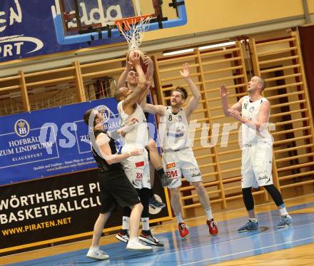 Basketball 2. Bundesliga. Play-Offs 2. Runde. Woerthersee Piraten gegen BK Mattersburg Rocks.  Maximilian Kunovjanek, Andreas Nuck,  (Woerthersee Piraten), Gary Ware, Maximilan Huebner, Corey Hallett (Mattersburg). Klagenfurt, am 29.3.2019.
Foto: Kuess
---
pressefotos, pressefotografie, kuess, qs, qspictures, sport, bild, bilder, bilddatenbank