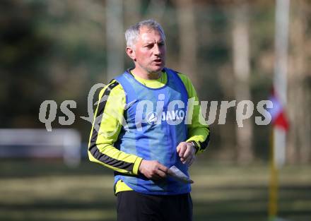 Fussball Kaerntner Liga ATUS Ferlach gegen Lind. Trainer Peter Zagler (Lind). Ferlach, am 20.3.2019.
Foto: Kuess
---
pressefotos, pressefotografie, kuess, qs, qspictures, sport, bild, bilder, bilddatenbank