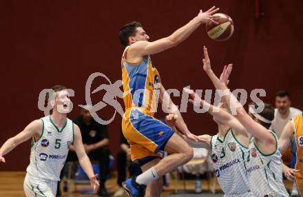 Basketball 2. Bundesliga. Play Down 3. Runde. KOS Celovec gegen BBU Salzburg. Julian Lipus, Christian Erschen, Andi Smrtnik,  (KOS), Dusan Oluic (BBU Salzburg). Klagenfurt, am 30.3.2019.
Foto: Kuess
---
pressefotos, pressefotografie, kuess, qs, qspictures, sport, bild, bilder, bilddatenbank