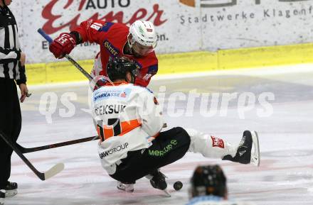 EBEL. Eishockey Bundesliga. KAC gegen	Moser Medical Graz99ers. Thomas Koch,  (KAC), Travis Oleksuk (Graz). Klagenfurt, am 31.3.2019.
Foto: Kuess

---
pressefotos, pressefotografie, kuess, qs, qspictures, sport, bild, bilder, bilddatenbank