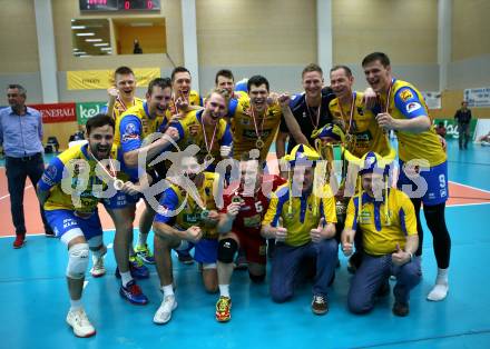 Volleyball. AVL Finale. SK Posojilnica Aich/Dob gegen SG Union Raiffeisen Waldviertel. Meisterjubel (Aich/Dob). Bleiburg, 24.4.2019.
Foto: Kuess
---
pressefotos, pressefotografie, kuess, qs, qspictures, sport, bild, bilder, bilddatenbank