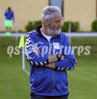 Fussball 2. Klasse C. Himmelberg gegen Gurk.  Trainer Dietmar Aigner (Himmelberg). Himmelberg, am 27.4.2019.
Foto: Kuess
---
pressefotos, pressefotografie, kuess, qs, qspictures, sport, bild, bilder, bilddatenbank