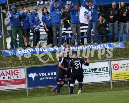 Fussball 2. Klasse C. Himmelberg gegen Gurk.  Torjubel Bernhard Peter Wastl,  Lukas Christian Garnitschnig, Marcel Andre Kattnig (Himmelberg). Himmelberg, am 27.4.2019.
Foto: Kuess
---
pressefotos, pressefotografie, kuess, qs, qspictures, sport, bild, bilder, bilddatenbank