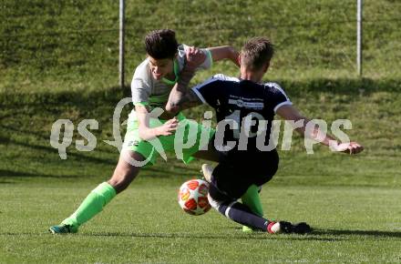 Fussball 2. Klasse C. Himmelberg gegen Gurk. Philipp Georg Fischer,  (Himmelberg), Niklas Kai Widowitz (Gurk). Himmelberg, am 27.4.2019.
Foto: Kuess
---
pressefotos, pressefotografie, kuess, qs, qspictures, sport, bild, bilder, bilddatenbank