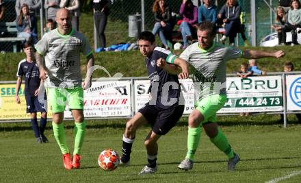 Fussball 2. Klasse C. Himmelberg gegen Gurk. Christopher Stocklauser,  (Himmelberg), Wolfgang Wagner (Gurk). Himmelberg, am 27.4.2019.
Foto: Kuess
---
pressefotos, pressefotografie, kuess, qs, qspictures, sport, bild, bilder, bilddatenbank