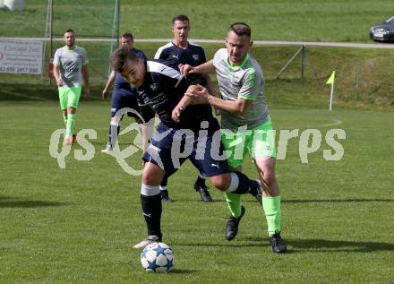 Fussball 2. Klasse C. Himmelberg gegen Gurk. Marcel Andre Kattnig,  (Himmelberg), Dejan Tejic (Gurk). Himmelberg, am 27.4.2019.
Foto: Kuess
---
pressefotos, pressefotografie, kuess, qs, qspictures, sport, bild, bilder, bilddatenbank