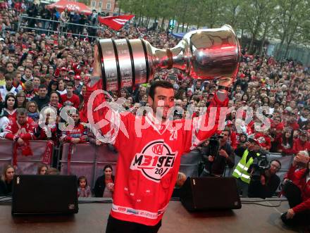 EBEL. Eishockey Bundesliga. Meisterfeier KAC.   Steven Strong. Klagenfurt, am 29.4.2019.
Foto: Kuess
---
pressefotos, pressefotografie, kuess, qs, qspictures, sport, bild, bilder, bilddatenbank